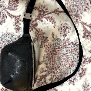 Brand new never worn. Men’s fanny and or crossbody. Whichever way to wear it